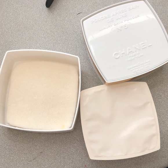 Chanel BRAND NEW N°5 After Bath Powder luxury designer perfume iconic scent - Picture 2 of 3